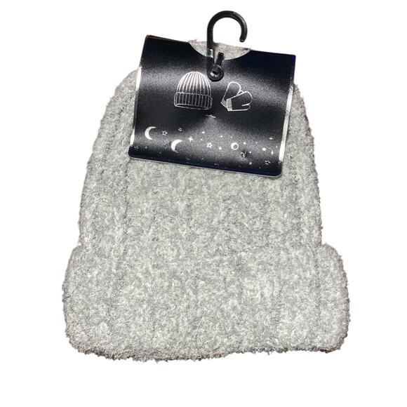 NWT Vince Camuto Beanie and Mitten Set - Picture 2 of 3